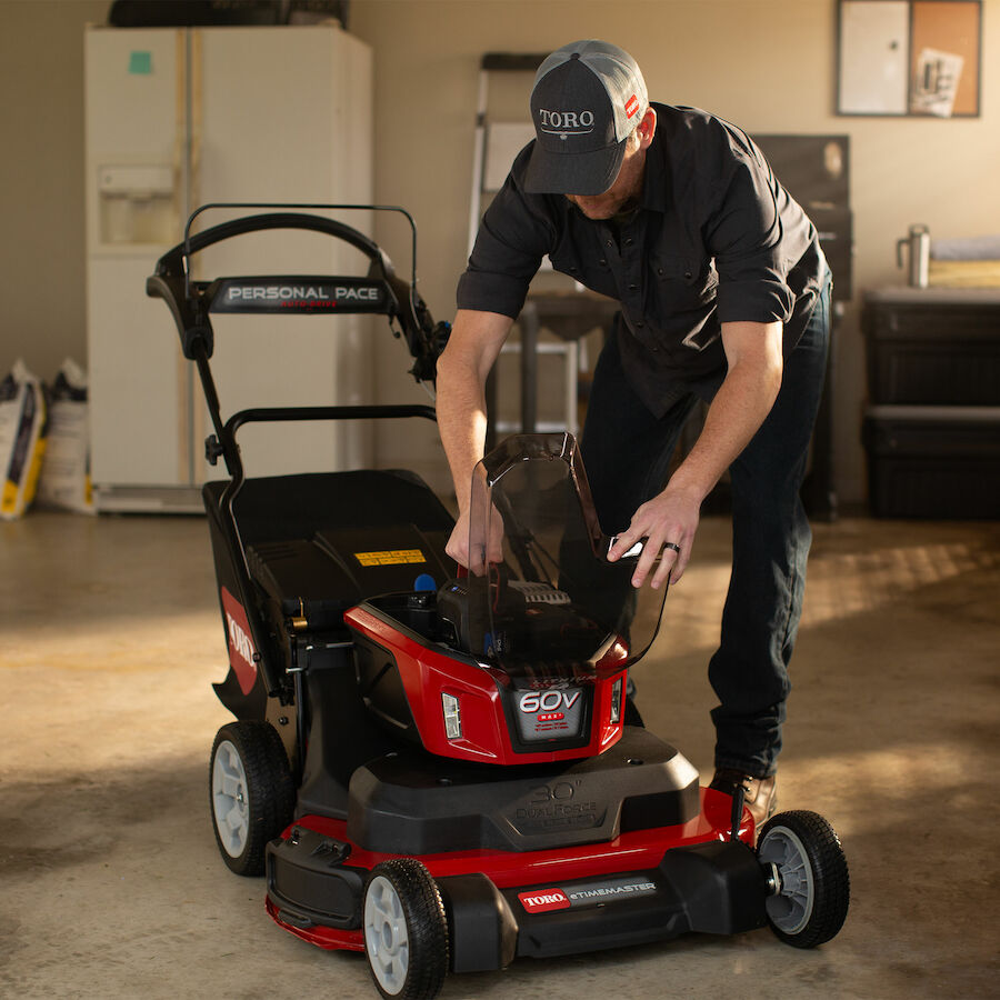 Toro® Super Recycler® – 30in Self‑Propelled Battery Lawn Mower | 60V Flex‑Force Power System®