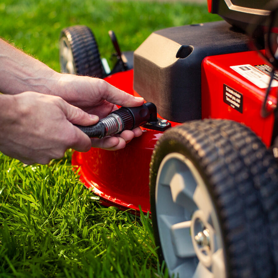 Toro® Super Recycler® – 30in Self‑Propelled Battery Lawn Mower | 60V Flex‑Force Power System®